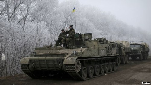 Both sides in Ukraine observe cease-fire, although shelling continues - ảnh 1